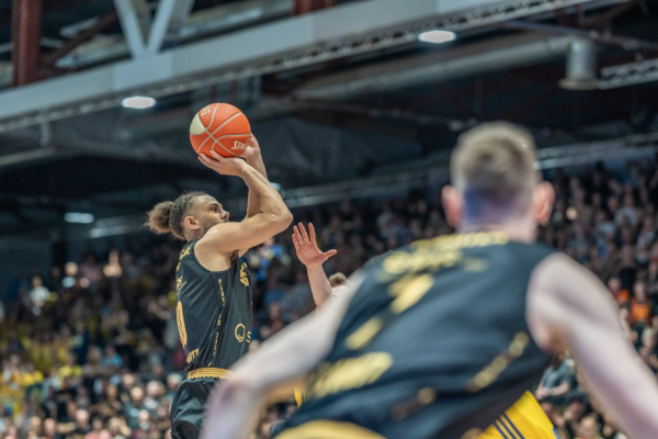 Niners Chemnitz vs. Berlin - Playoff Halbfinale - easyCredit BBL
