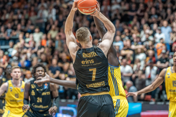 Niners Chemnitz vs. Berlin - Playoff Halbfinale - easyCredit BBL