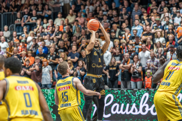 Niners Chemnitz vs. Berlin - Playoff Halbfinale - easyCredit BBL