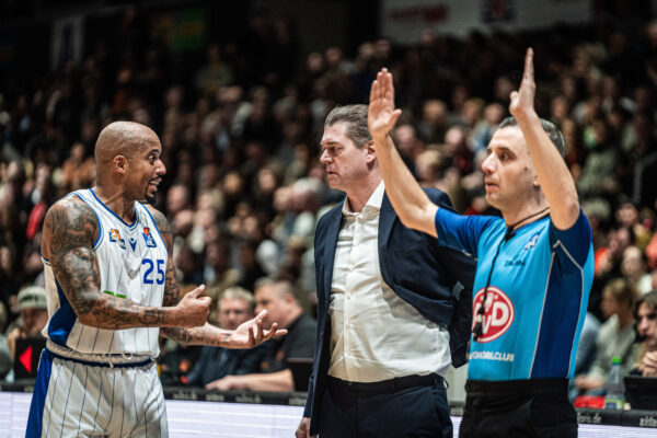 Niners Chemnitz vs. Skyliners Frankfurt - 15. Spieltag - easyCredit BBL - Basketball Bundesliga - Basketball - Saison 2024/25 - 04.01.2025