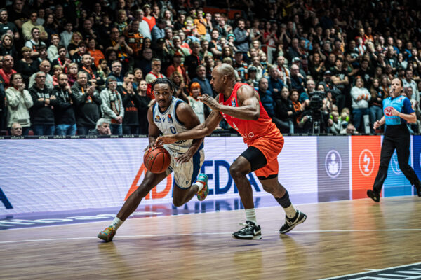 Niners Chemnitz vs. Skyliners Frankfurt - 15. Spieltag - easyCredit BBL - Basketball Bundesliga - Basketball - Saison 2024/25 - 04.01.2025