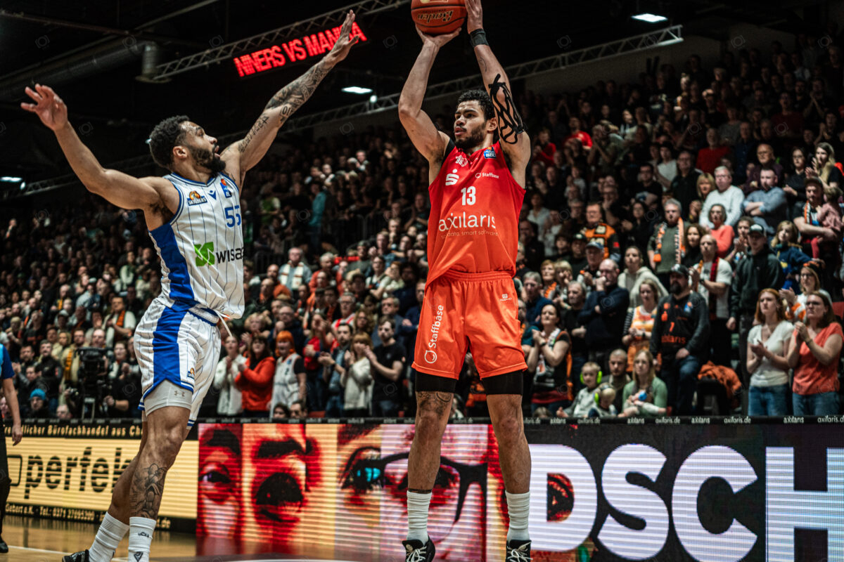 Niners Chemnitz vs. Skyliners Frankfurt - 15. Spieltag - easyCredit BBL - Basketball Bundesliga - Basketball - Saison 2024/25 - 04.01.2025