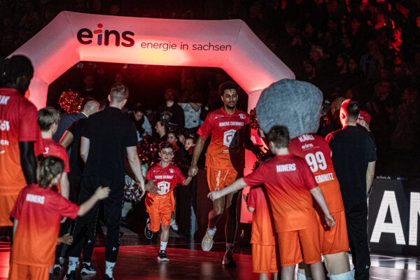 Niners Chemnitz vs. Veolia Towers Hamburg - 17. Spieltag - easyCredit BBL - Basketball Bundesliga - Basketball - Saison 2024/25 - 17.01.2025