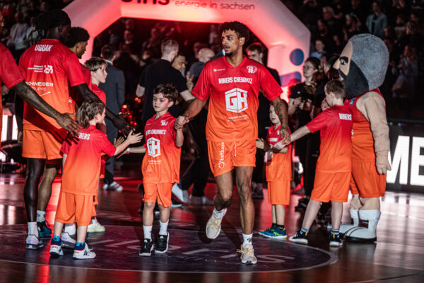 Niners Chemnitz vs. Veolia Towers Hamburg - 17. Spieltag - easyCredit BBL - Basketball Bundesliga - Basketball - Saison 2024/25 - 17.01.2025