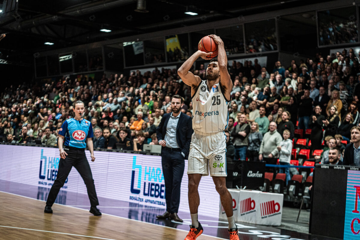 Niners Chemnitz vs. Veolia Towers Hamburg - 17. Spieltag - easyCredit BBL - Basketball Bundesliga - Basketball - Saison 2024/25 - 17.01.2025