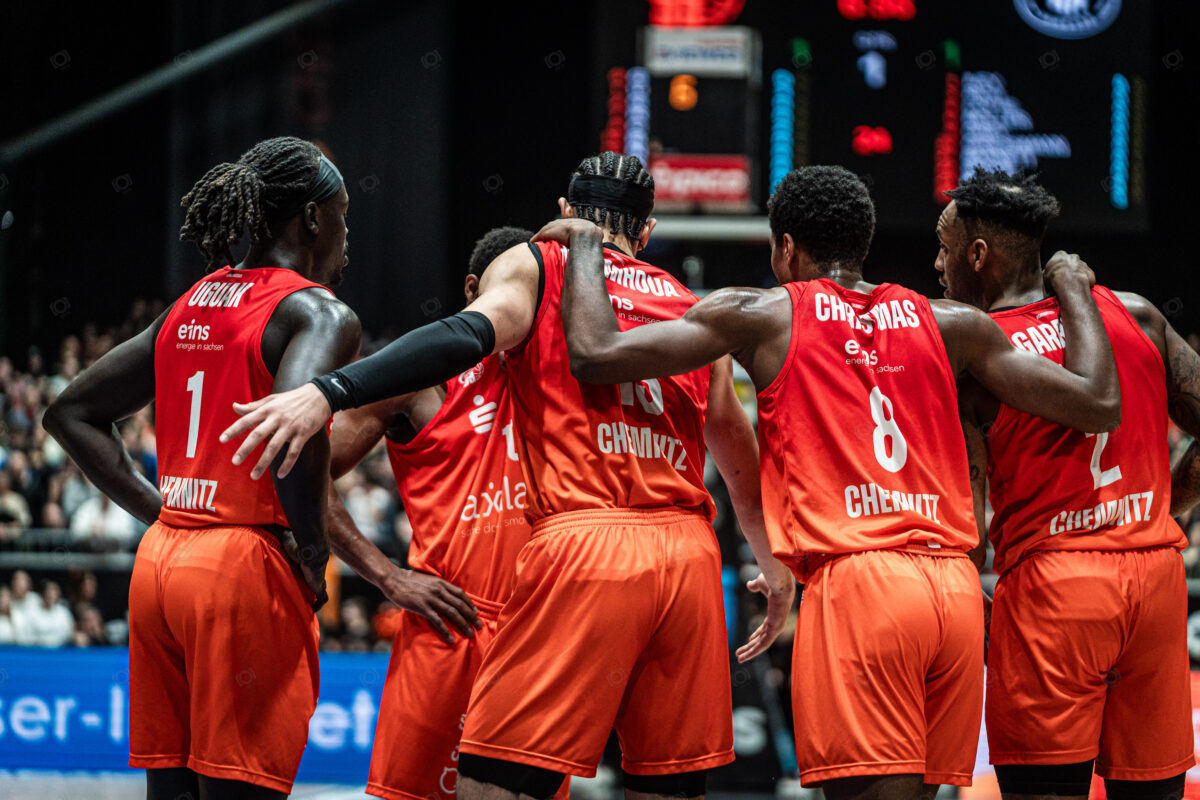 Niners Chemnitz vs. Veolia Towers Hamburg - 17. Spieltag - easyCredit BBL - Basketball Bundesliga - Basketball - Saison 2024/25 - 17.01.2025