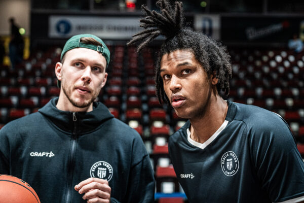 Niners Chemnitz vs. Veolia Towers Hamburg - 17. Spieltag - easyCredit BBL - Basketball Bundesliga - Basketball - Saison 2024/25 - 17.01.2025