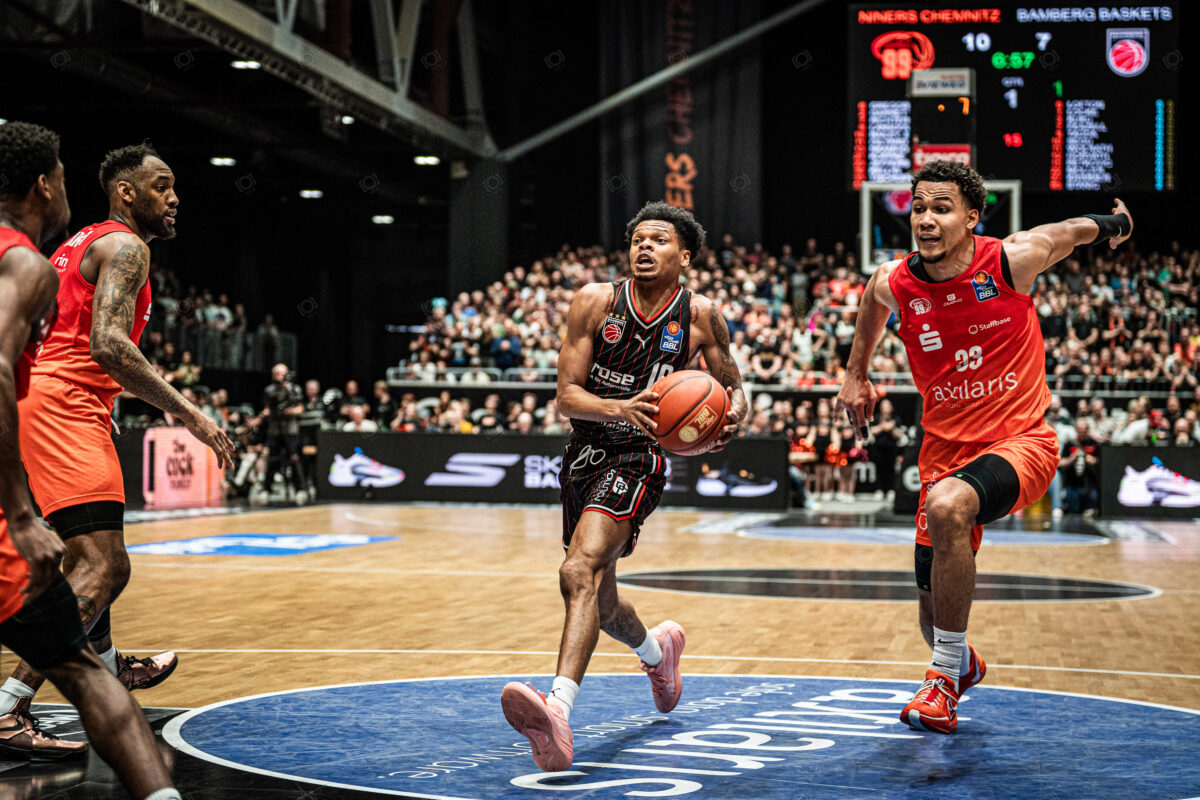 Niners Chemnitz vs. Bamberg Baskets - 28. Spieltag - easyCredit BBL - Basketball Bundesliga - Basketball - Saison 2024/25 - 13.04.2025