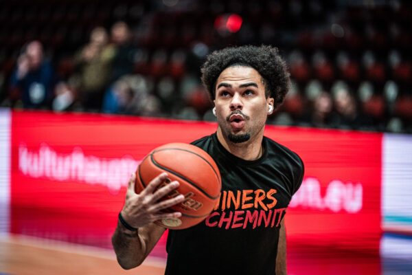 Niners Chemnitz vs. Rostock Seawolves - 32. Spieltag - easyCredit BBL - Basketball Bundesliga - Basketball - Saison 2024/25 - 04.05.2025