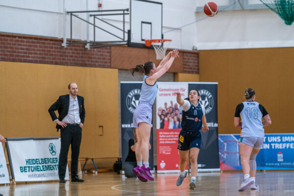 20250920-chemcats-chemnitz-vs-eintracht-braunschweig-lionpride-71