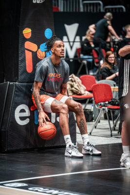 Niners Chemnitz vs. Veolia Towers Hamburg - 2. Spieltag - easyCredit BBL - Basketball Bundesliga - Basketball - Saison 2025/26 - 03.10.2025