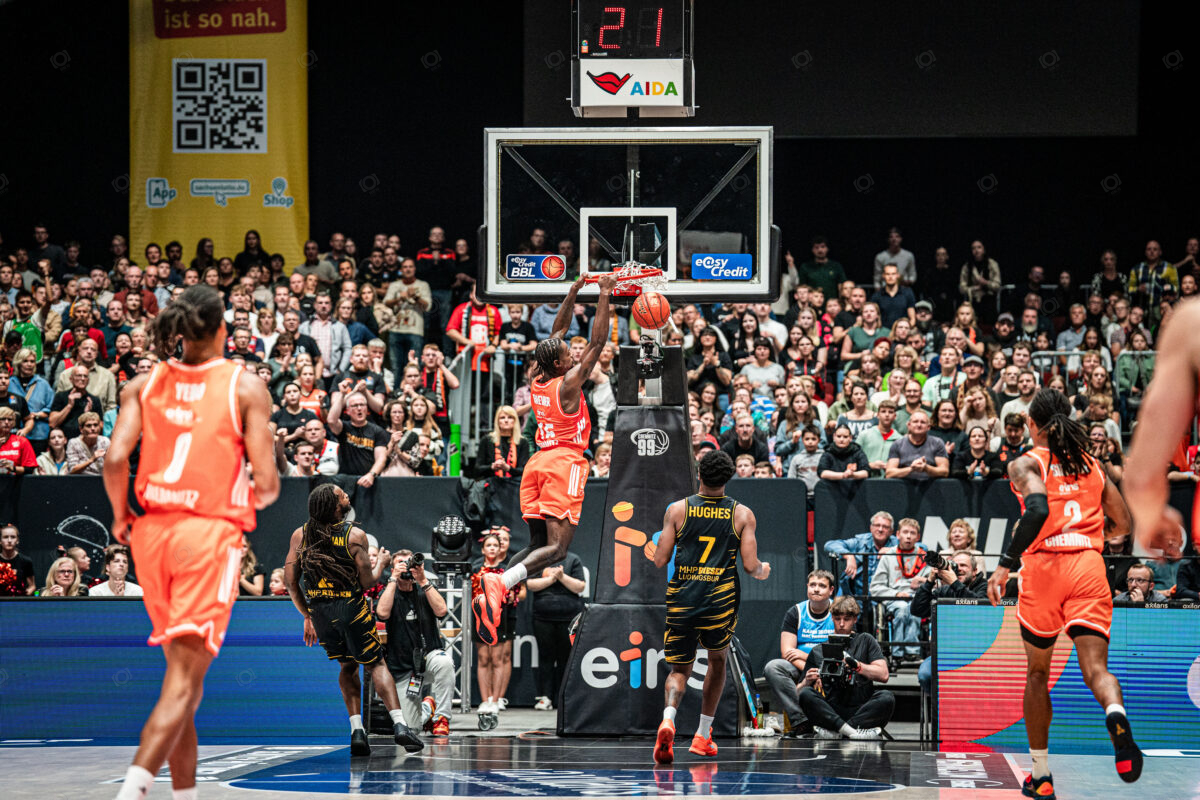 Niners Chemnitz vs. MHP RIESEN Ludwigsburg - 4. Spieltag - easyCredit BBL - Basketball Bundesliga - Basketball - Saison 2025/26 - 10.10.2025