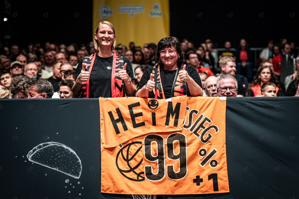 NINERS Chemnitz vs. BASKETBALL LÖWEN Braunschweig - 6. Spieltag - easyCredit BBL - Basketball Bundesliga - Basketball - Saison 2025/26 - 01.11.2025