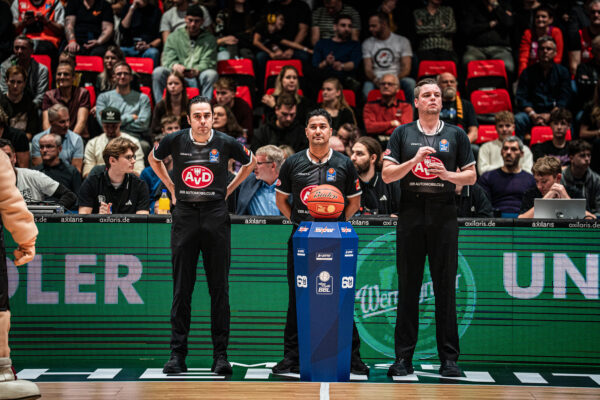 NINERS Chemnitz vs. BASKETBALL LÖWEN Braunschweig - 6. Spieltag - easyCredit BBL - Basketball Bundesliga - Basketball - Saison 2025/26 - 01.11.2025