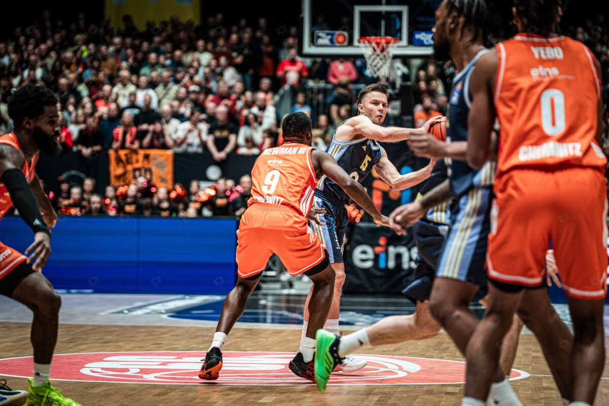 NINERS Chemnitz vs. ALBA Berlin - 8. Spieltag - easyCredit BBL - Basketball Bundesliga - Basketball - Saison 2025/26 - 23.11.2025