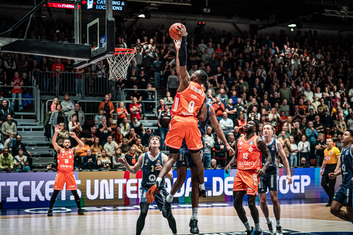 NINERS Chemnitz vs. ALBA Berlin - 8. Spieltag - easyCredit BBL - Basketball Bundesliga - Basketball - Saison 2025/26 - 23.11.2025