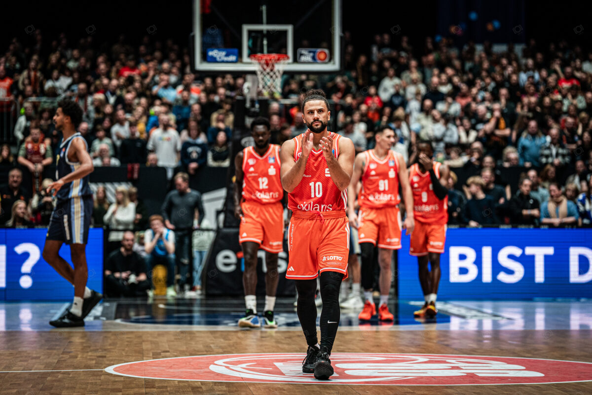 NINERS Chemnitz vs. ALBA Berlin - 8. Spieltag - easyCredit BBL - Basketball Bundesliga - Basketball - Saison 2025/26 - 23.11.2025