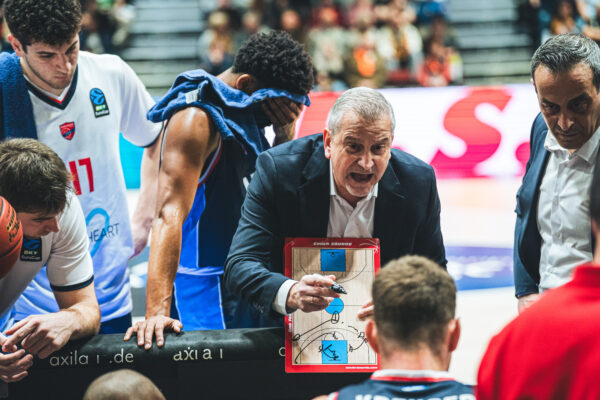 20251209-EuroCup-NINERS-chemnitz-vs-panionios-athens-03046