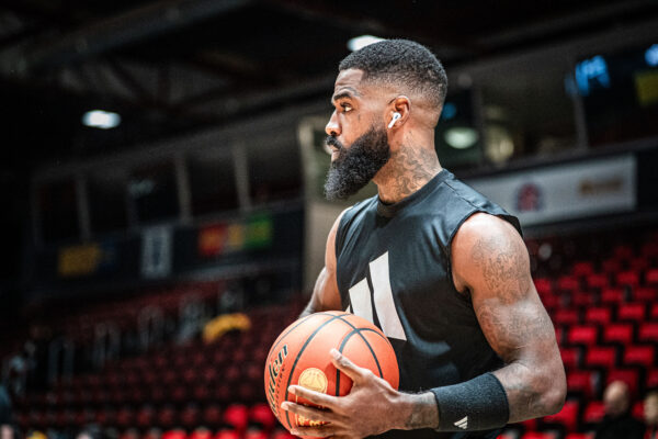 NINERS Chemnitz vs. Fitness First Würzburg Baskets - 10. Spieltag - easyCredit BBL - Basketball Bundesliga - Basketball - Saison 2025/26 - 12.12.2025