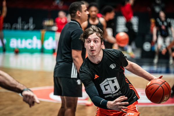 NINERS Chemnitz vs. Fitness First Würzburg Baskets - 10. Spieltag - easyCredit BBL - Basketball Bundesliga - Basketball - Saison 2025/26 - 12.12.2025