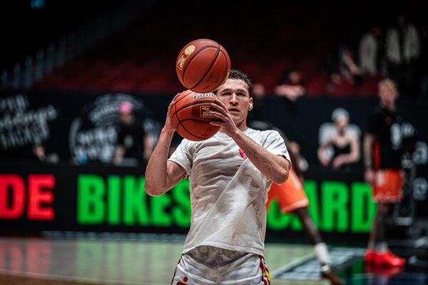 NINERS Chemnitz vs. Fitness First Würzburg Baskets - 10. Spieltag - easyCredit BBL - Basketball Bundesliga - Basketball - Saison 2025/26 - 12.12.2025