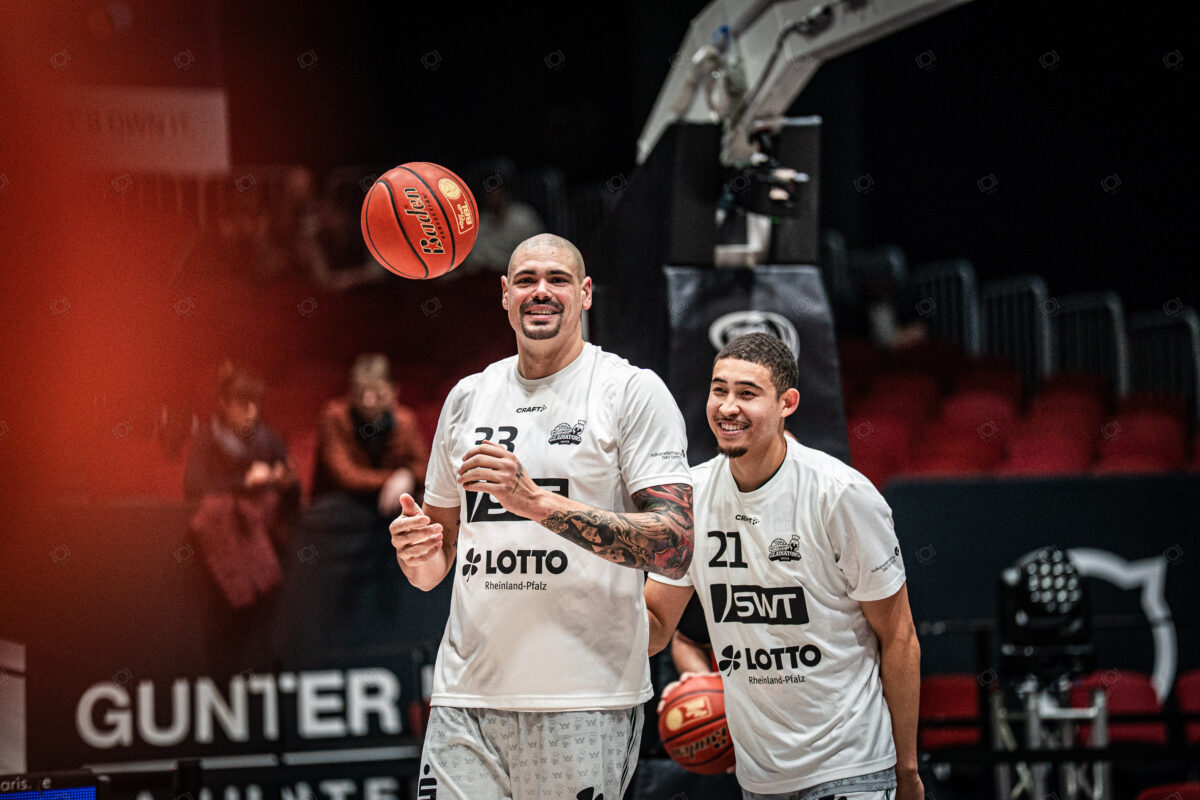 NINERS Chemnitz vs. VET-CONCEPT Gladiators Trier - 13. Spieltag - easyCredit BBL - Basketball Bundesliga - Basketball - Saison 2025/26 - 30.12.2025