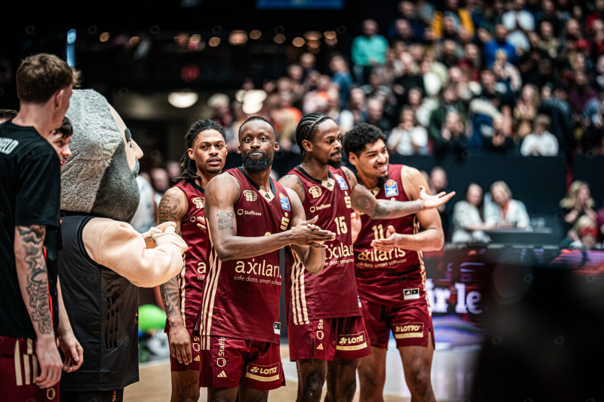 NINERS Chemnitz vs. VET-CONCEPT Gladiators Trier - 13. Spieltag - easyCredit BBL - Basketball Bundesliga - Basketball - Saison 2025/26 - 30.12.2025