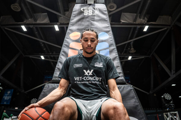 NINERS Chemnitz vs. VET-CONCEPT Gladiators Trier - 13. Spieltag - easyCredit BBL - Basketball Bundesliga - Basketball - Saison 2025/26 - 30.12.2025