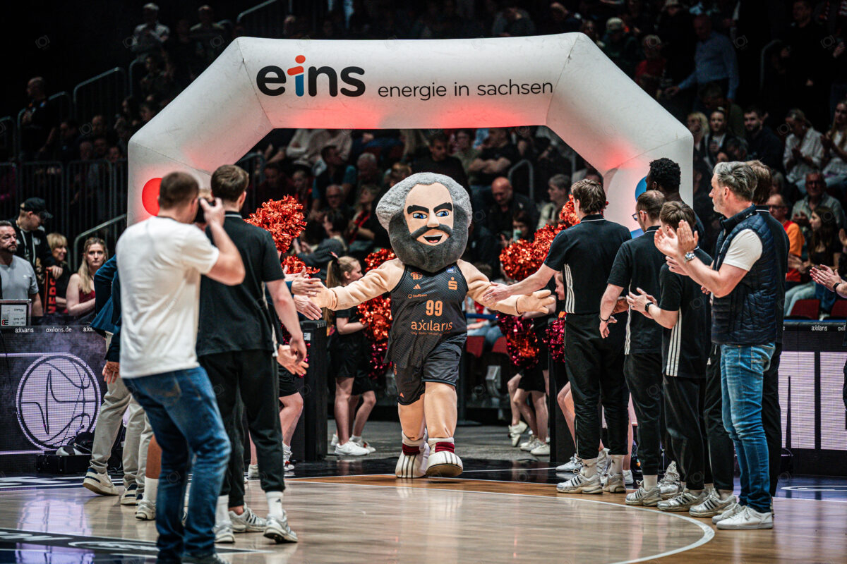 NINERS Chemnitz vs Telekom Baskets Bonn - 28. Spieltag - easyCredit BBL - Basketball Bundesliga - Basketball - Saison 2025/26 - 04.04.2026
