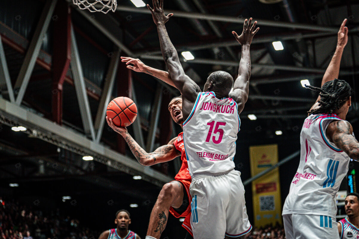 NINERS Chemnitz vs Telekom Baskets Bonn - 28. Spieltag - easyCredit BBL - Basketball Bundesliga - Basketball - Saison 2025/26 - 04.04.2026