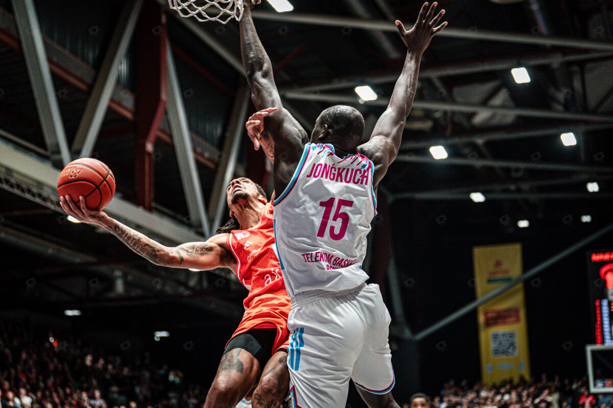 NINERS Chemnitz vs Telekom Baskets Bonn - 28. Spieltag - easyCredit BBL - Basketball Bundesliga - Basketball - Saison 2025/26 - 04.04.2026